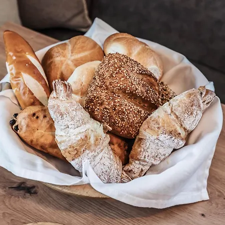 Rohrmoser Apartament *